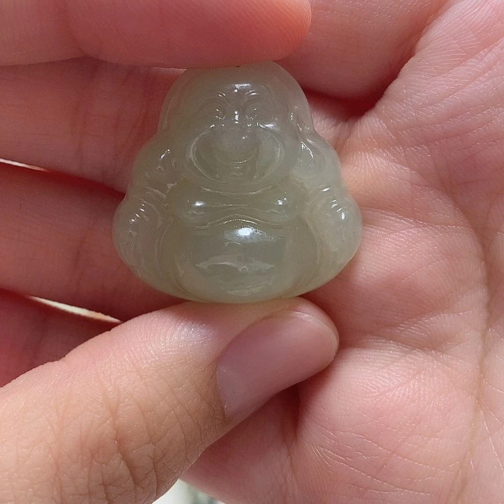 颈饰未镶嵌和田玉包容
