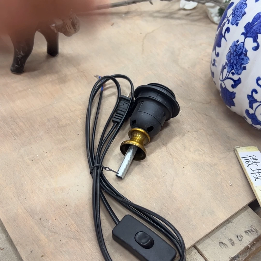 微瑕青花瓷器值得厚爱