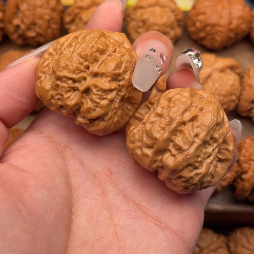 文玩核桃吊坠毕业，四开背毕业三角蛙40