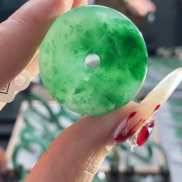 石英质玉吊坠(不含链)未镶嵌天然A货非洲翠挂件