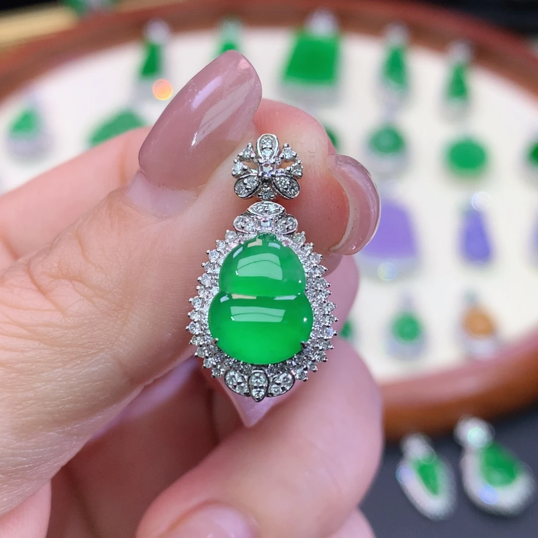 翡翠18K金镶嵌吊坠(不含链)