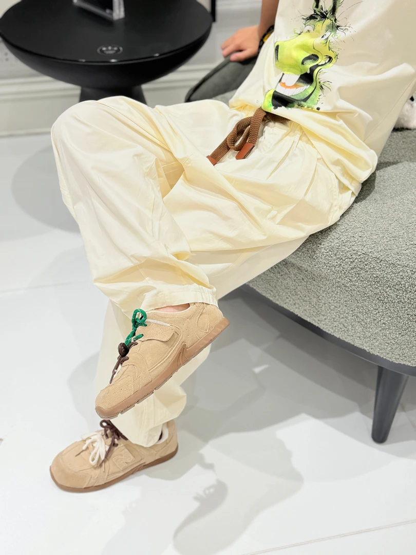 亿洋潮牌童装“惬意垮垮”儿童限量款早秋休闲裤B5235