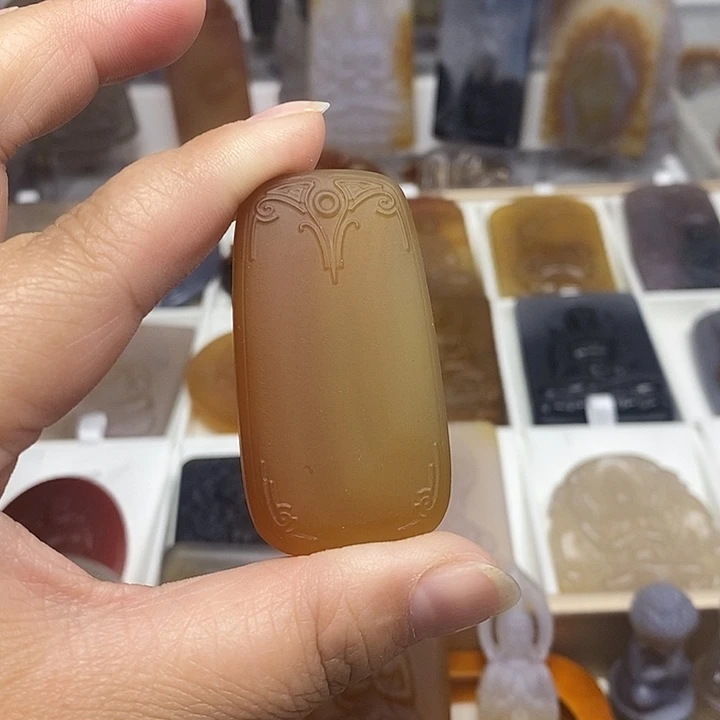 玛瑙/玉髓未镶嵌颈饰