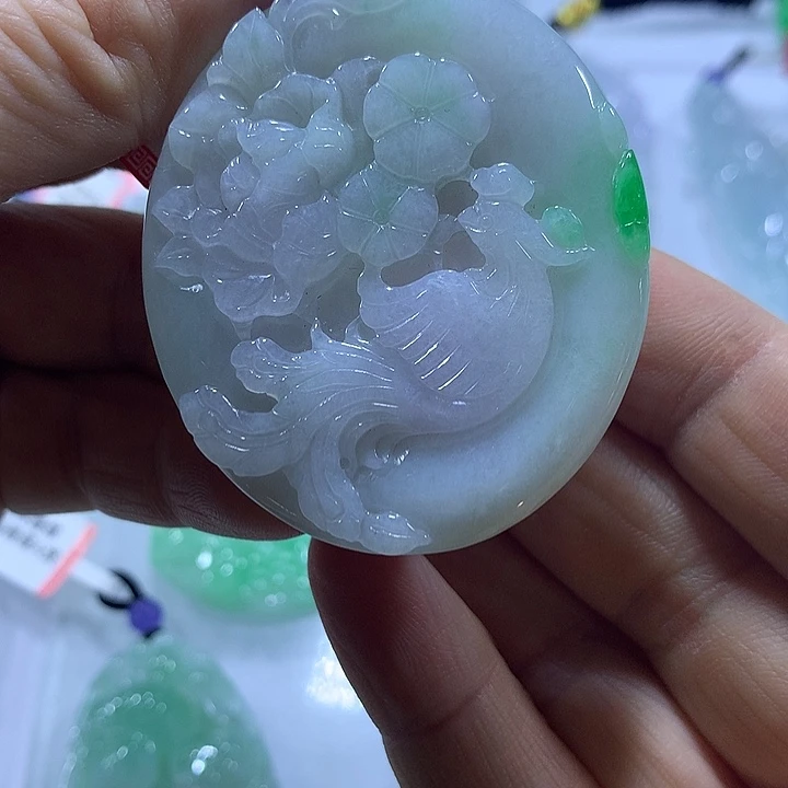 翡翠未镶嵌颈饰天然翡翠A货吊坠