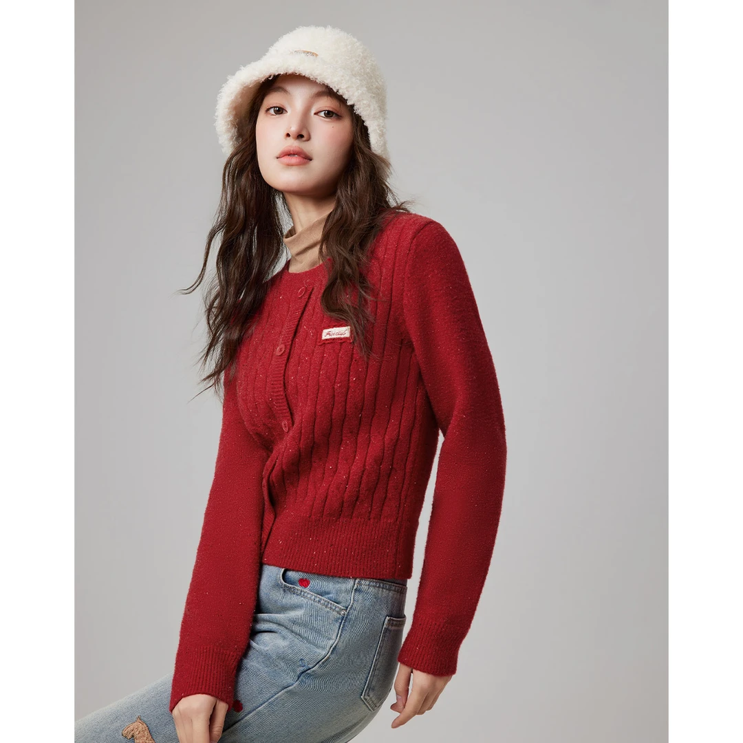 IEF/爱依服2025冬季新款法式简约温柔小女人气质通勤百搭毛织上衣