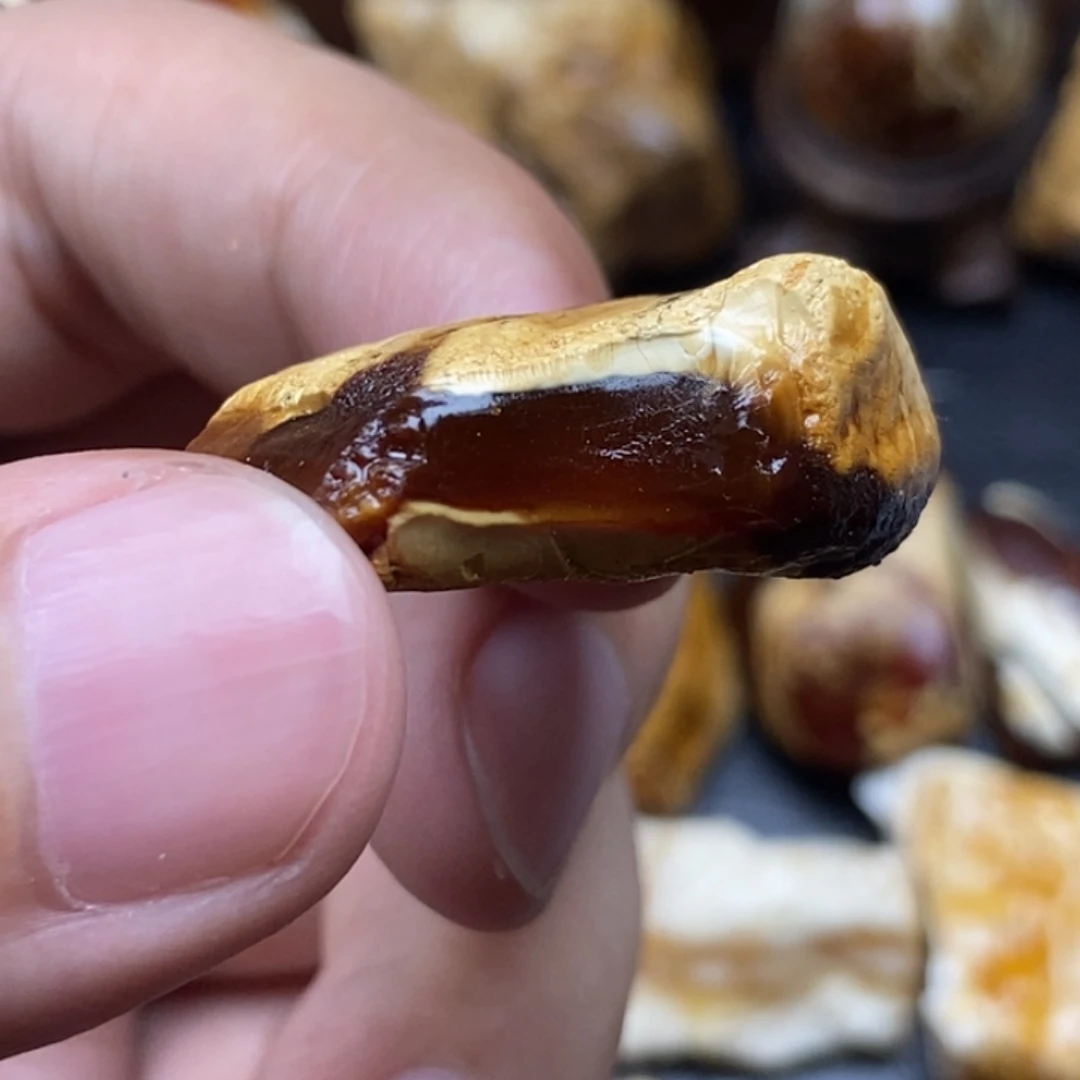 定制琥珀未镶嵌定制琥珀