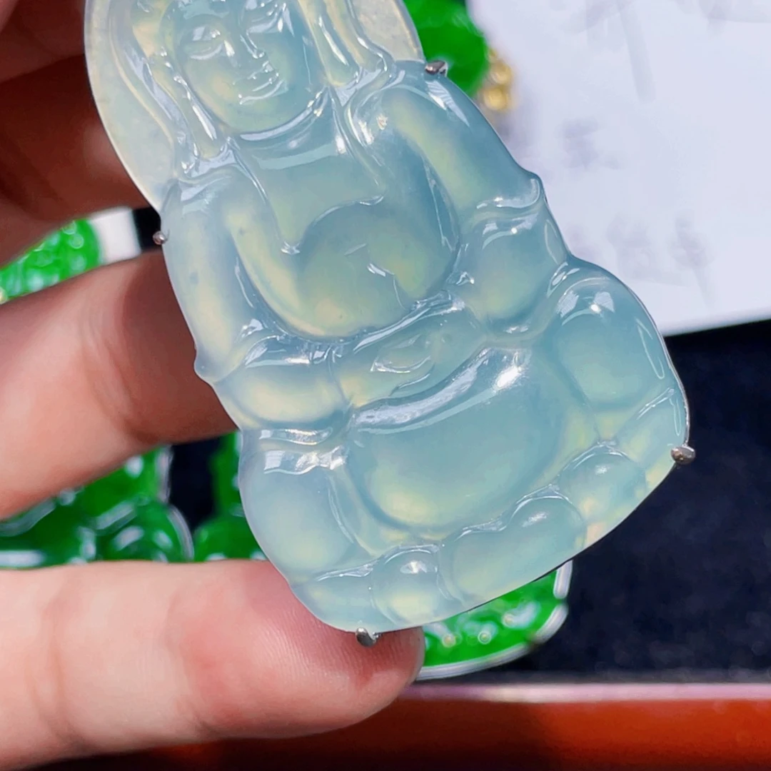 翡翠未镶嵌颈饰6，