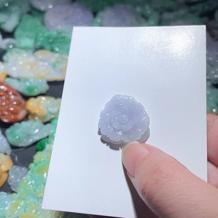 颈饰未镶嵌翡翠天