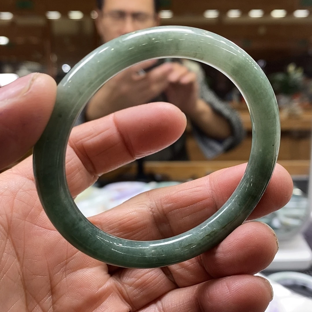 翡翠未镶嵌手镯翡翠手镯57、卡8