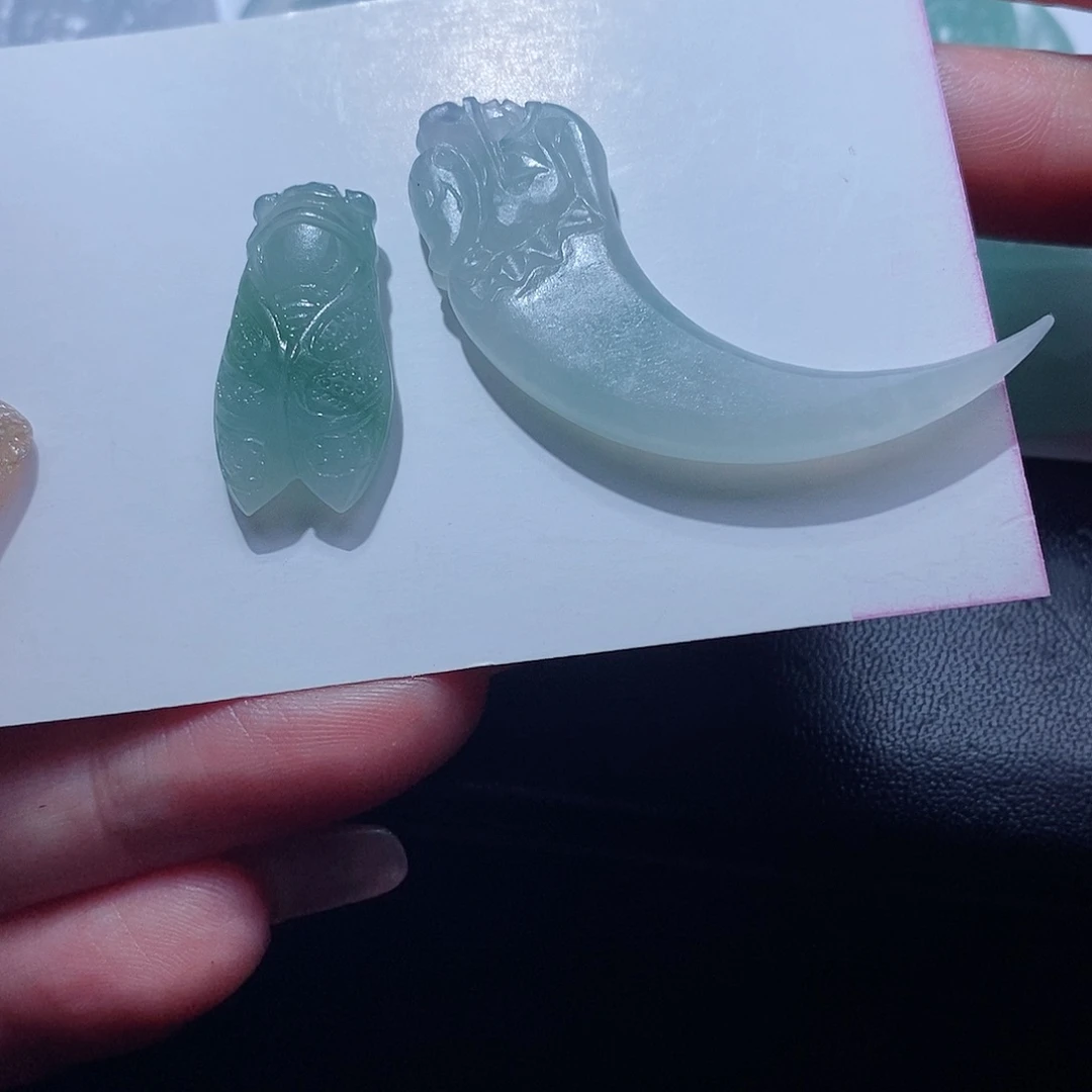 J***t定制翡翠未镶嵌翡翠