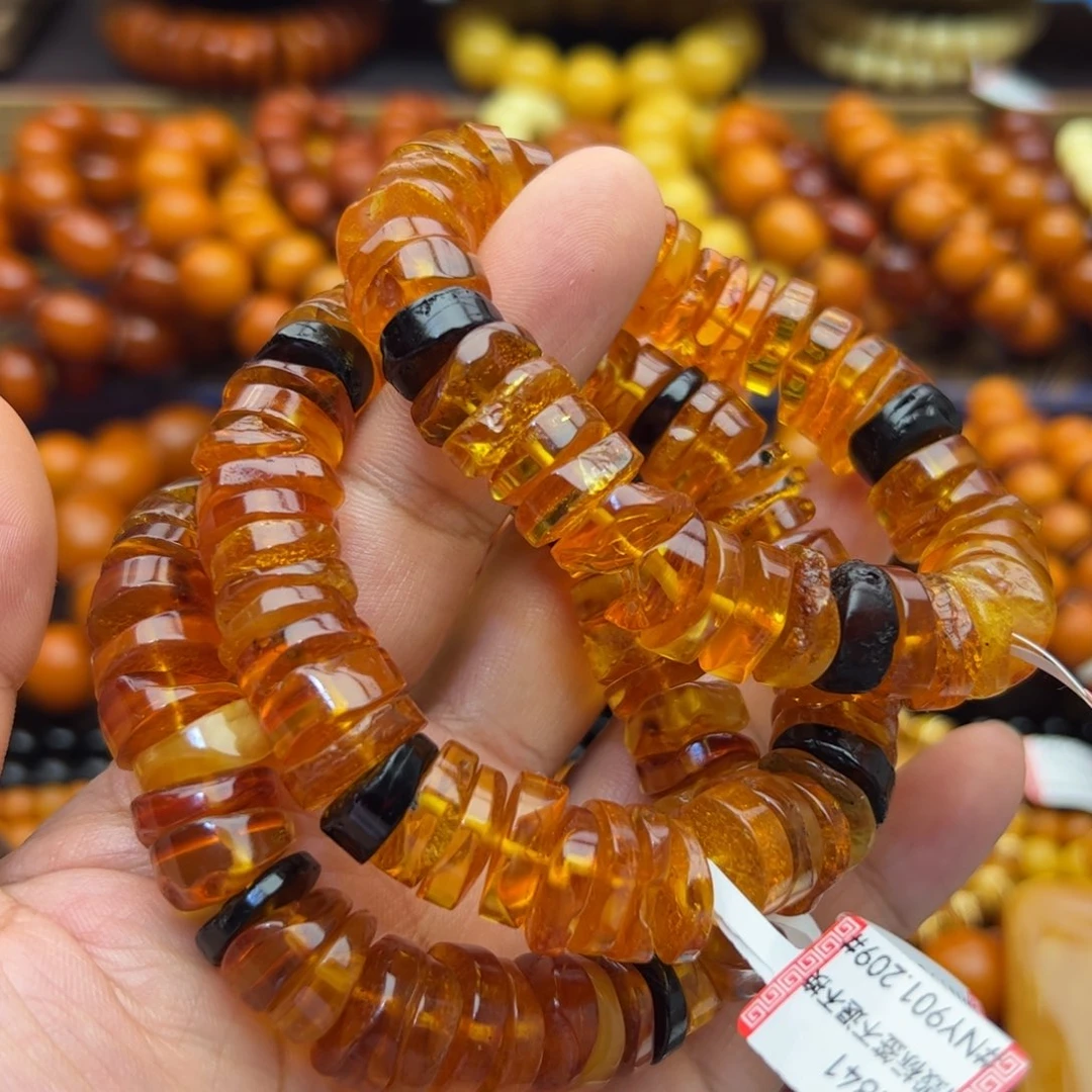 琥珀未镶嵌珠宝奇石多样性发其一