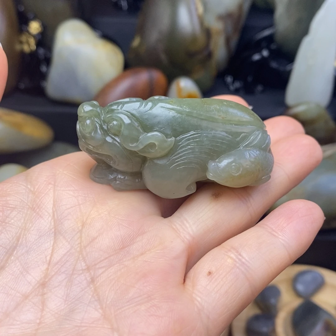 无***浪和田玉未镶嵌颈饰