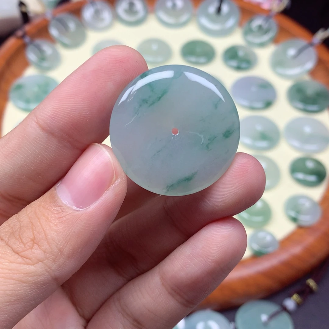 M****翡翠未镶嵌颈饰吊坠30.5/6mm