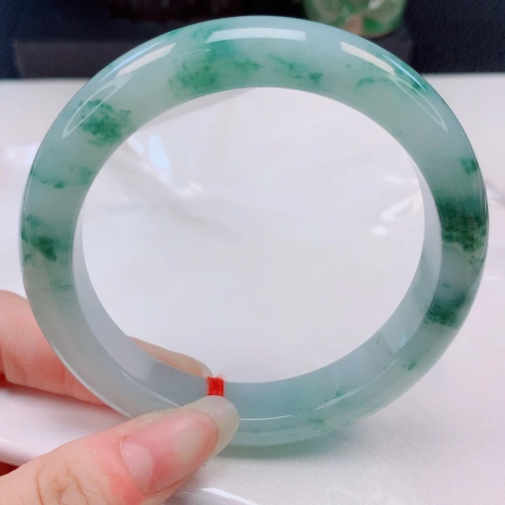 翡翠未镶嵌手镯60圈