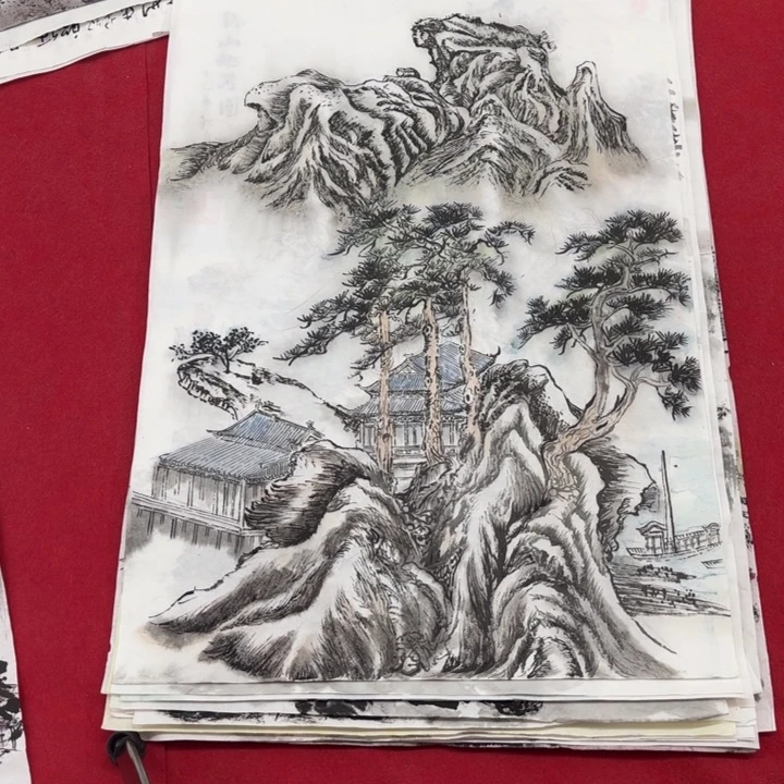 国画花鸟等图案为一体而