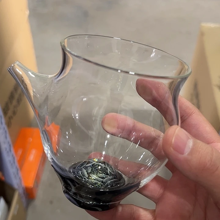彩金花语公道杯 玉见