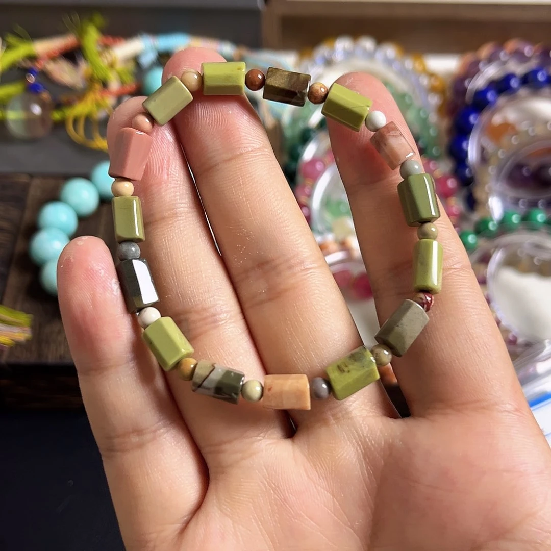 水晶手串未镶嵌玛瑙