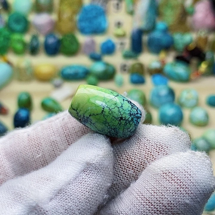 绿松石未镶嵌配饰