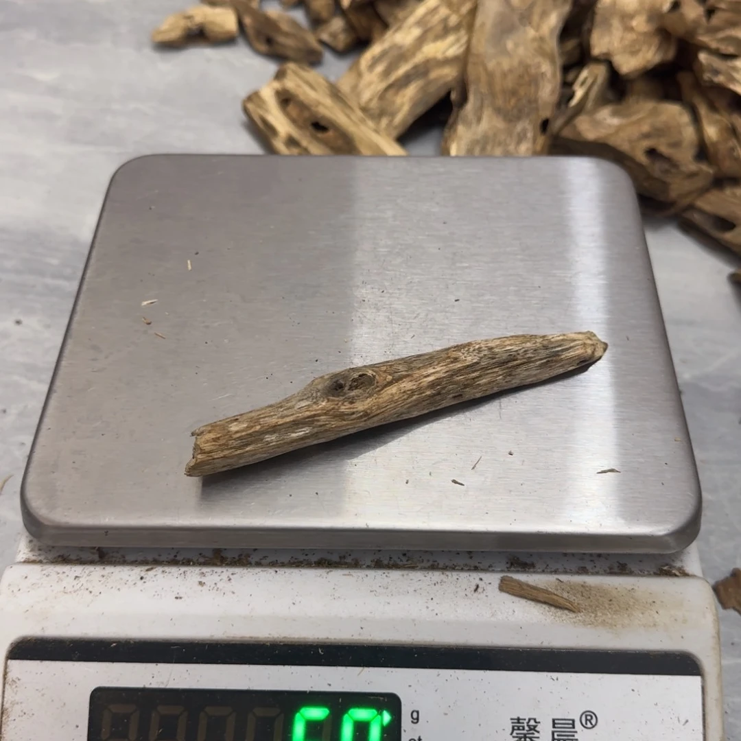 沉香碎屑沉香绿绮楠沉香6克