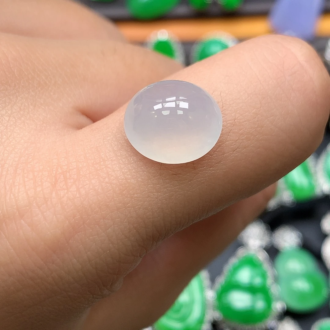 翡翠未镶嵌颈饰蛋面