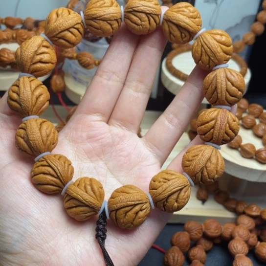 吊坠桃核秦岭手串
