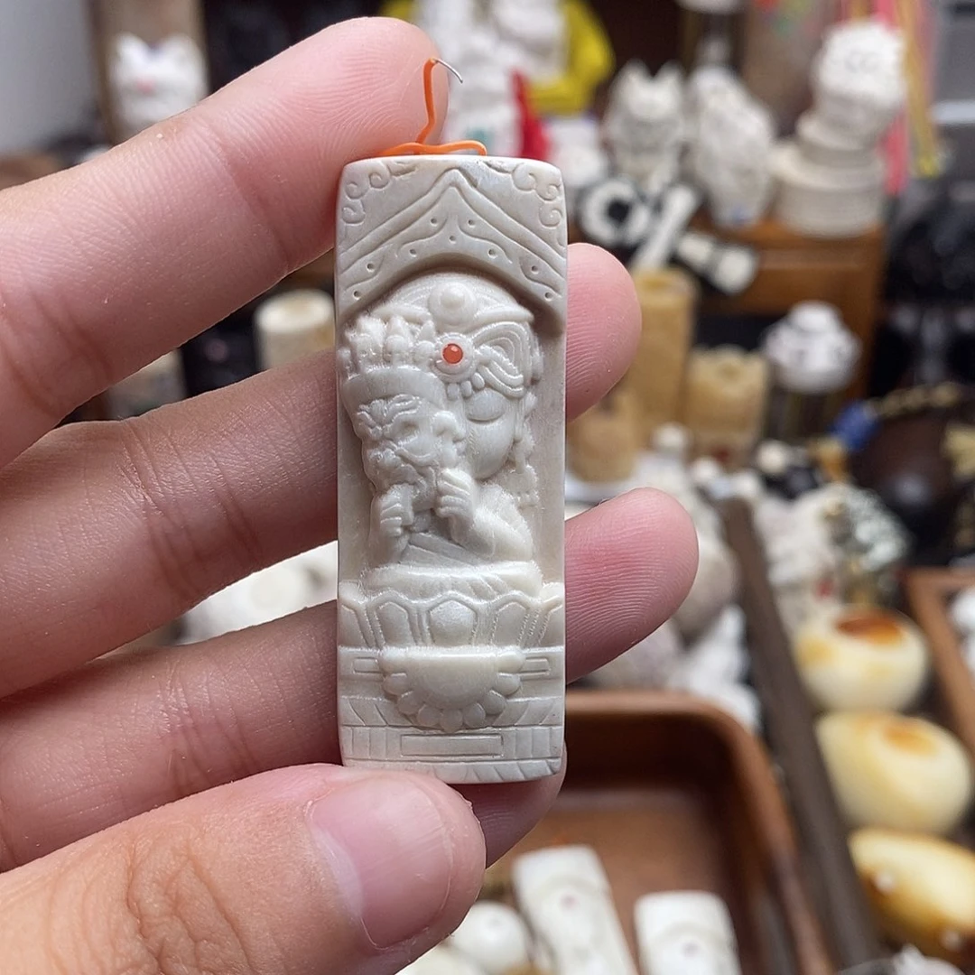 鹿骨把件c8扎基拉姆鹿角牌