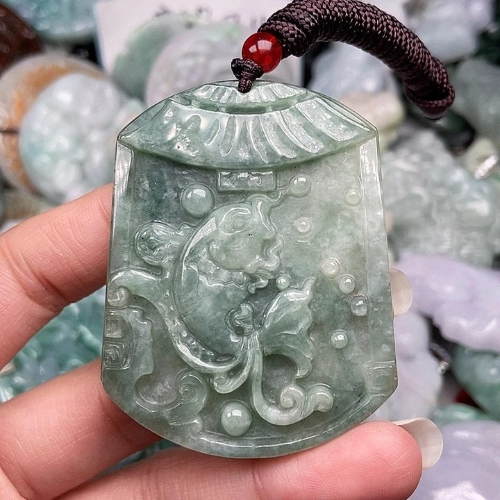颈饰未镶嵌翡翠翡翠