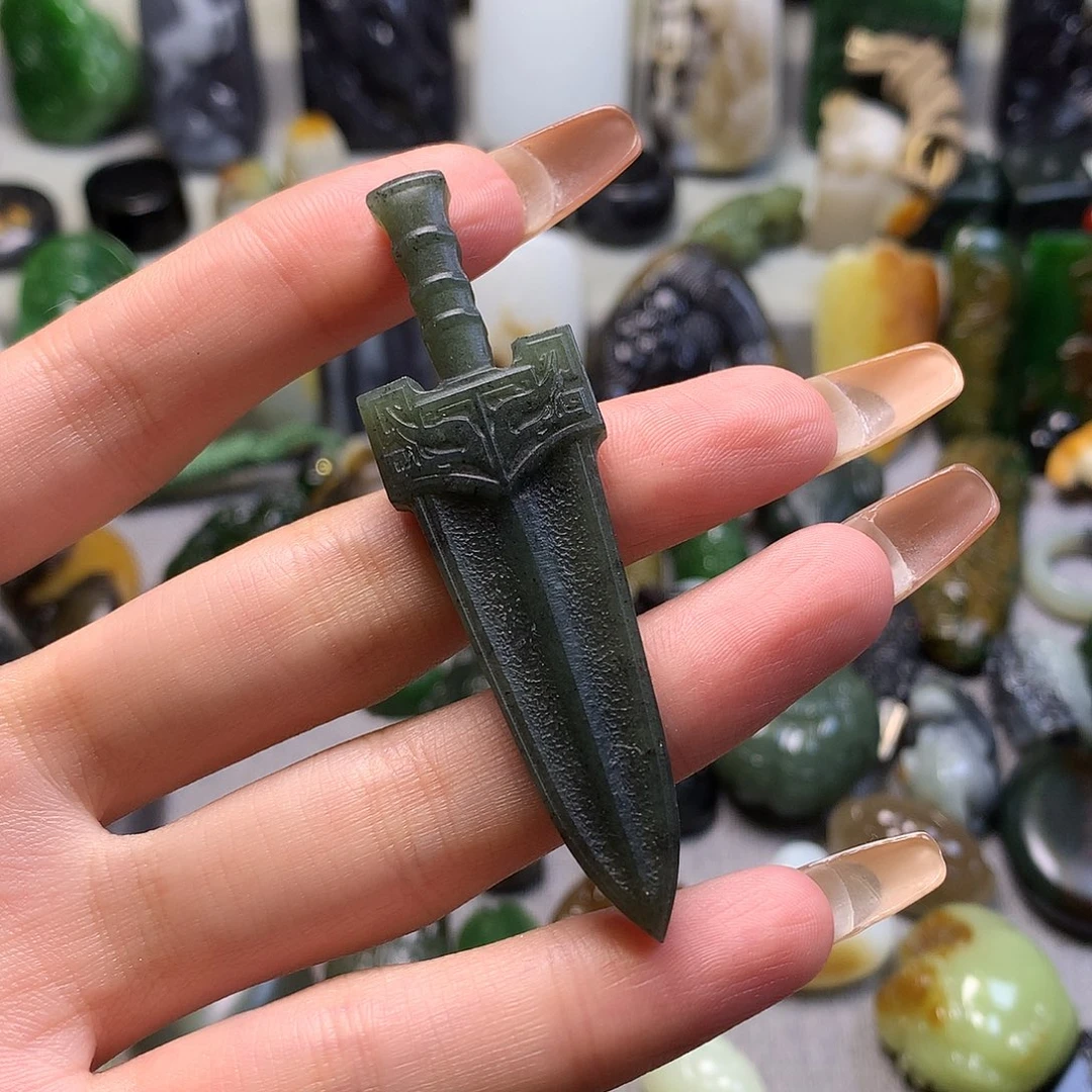 颈饰未镶嵌和田玉兖