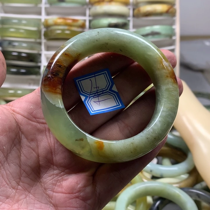 蛇纹石玉手镯未镶嵌生**式