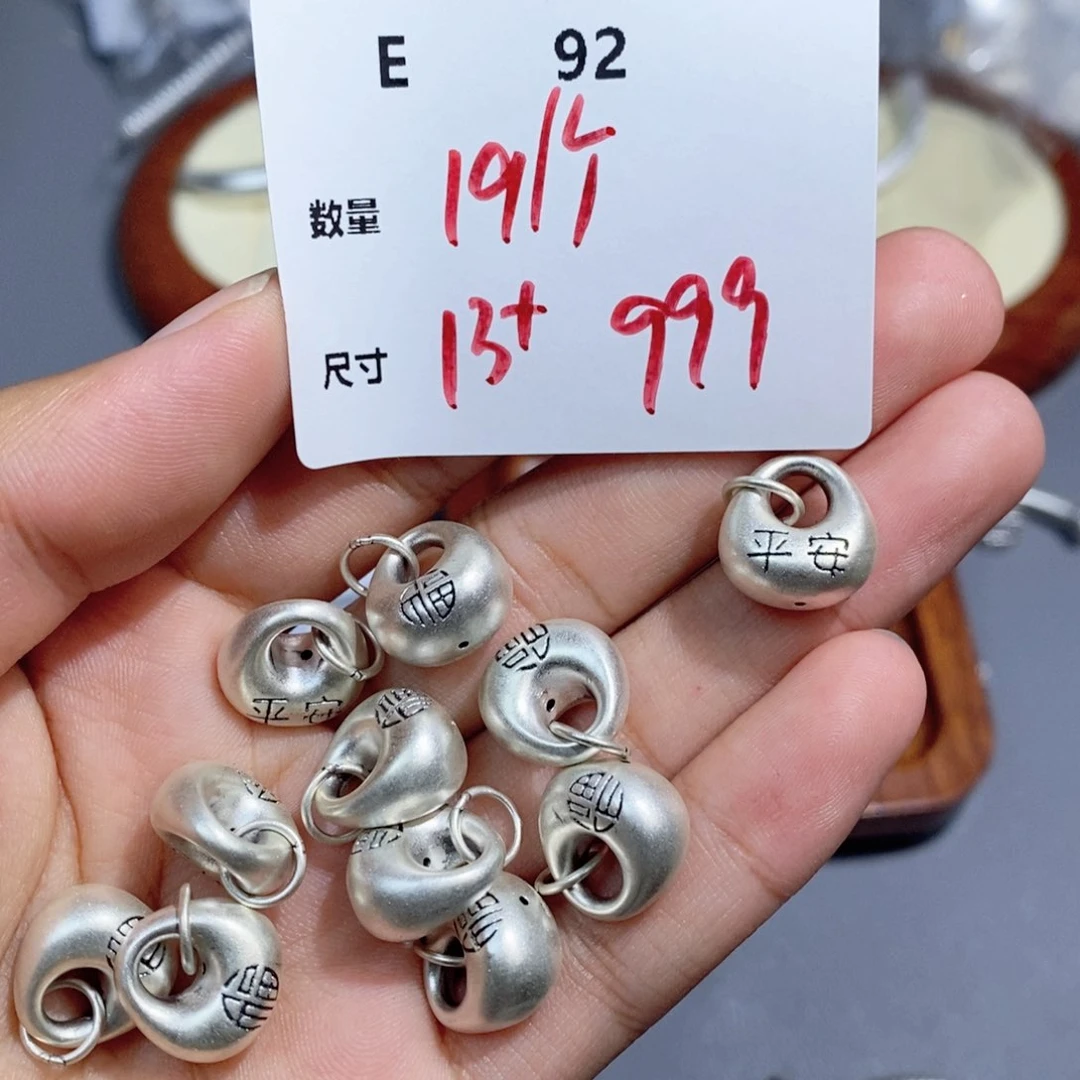 银S925镶嵌颈饰水晶E92