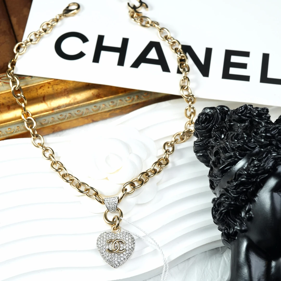 95新 Chanel/香奈儿 柚礼中古/香奈儿桃心满钻项链LZ504363