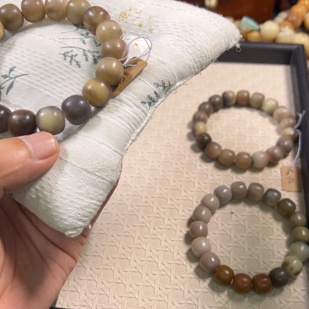 小***雪菩提根/象牙果吊坠024瑕