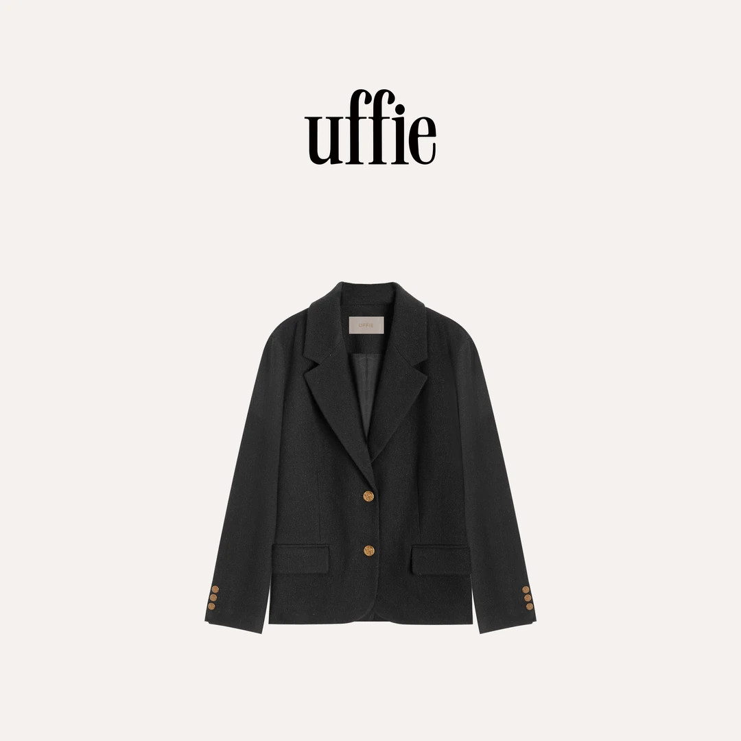 UFFIE于绘 金币扣饰西装外套