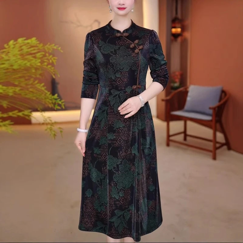 2025款秋季遮肉显瘦改良旗袍裙中老年气质妈妈装连衣裙