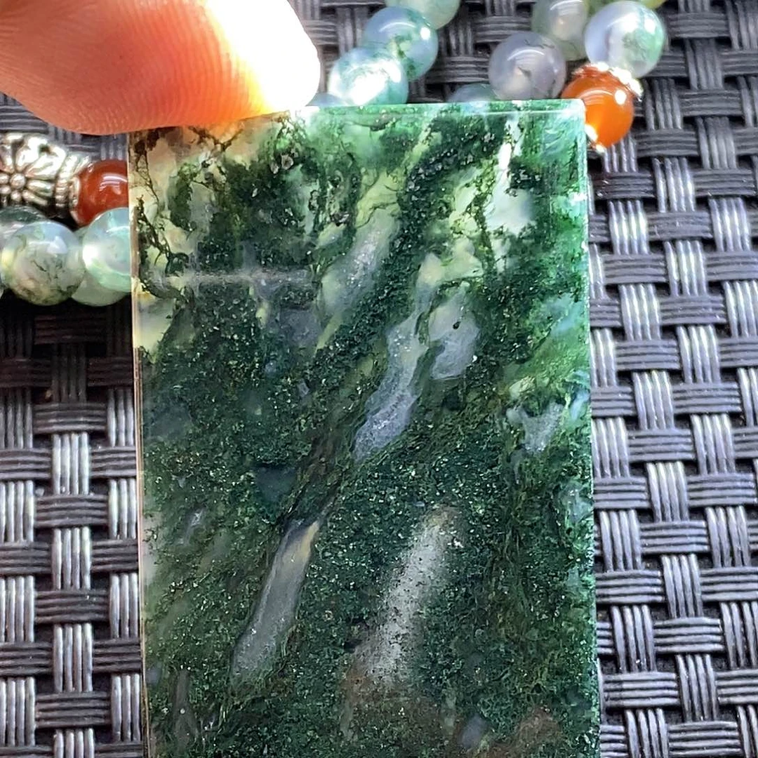 未镶嵌颈饰玛瑙/玉髓再*