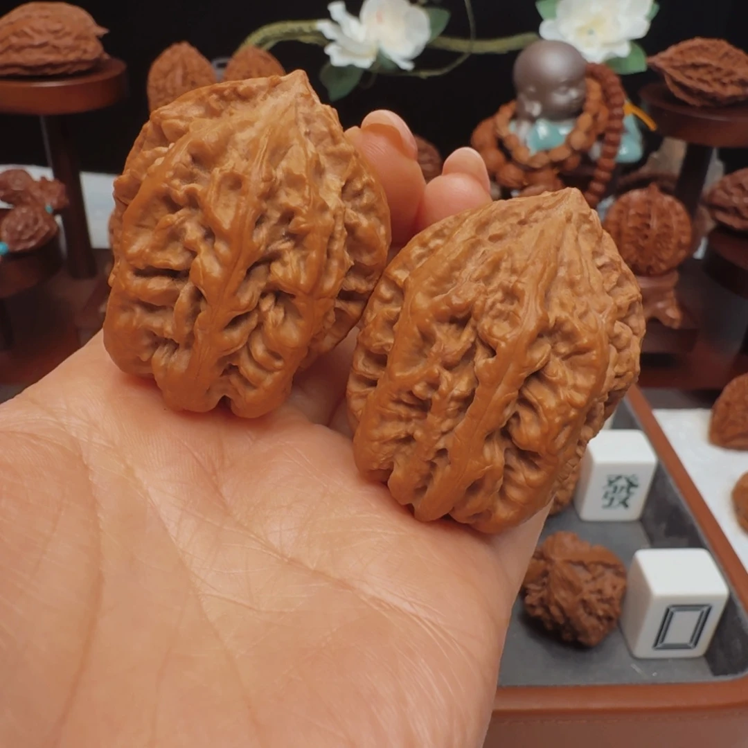 文玩核桃吊坠龙鸡