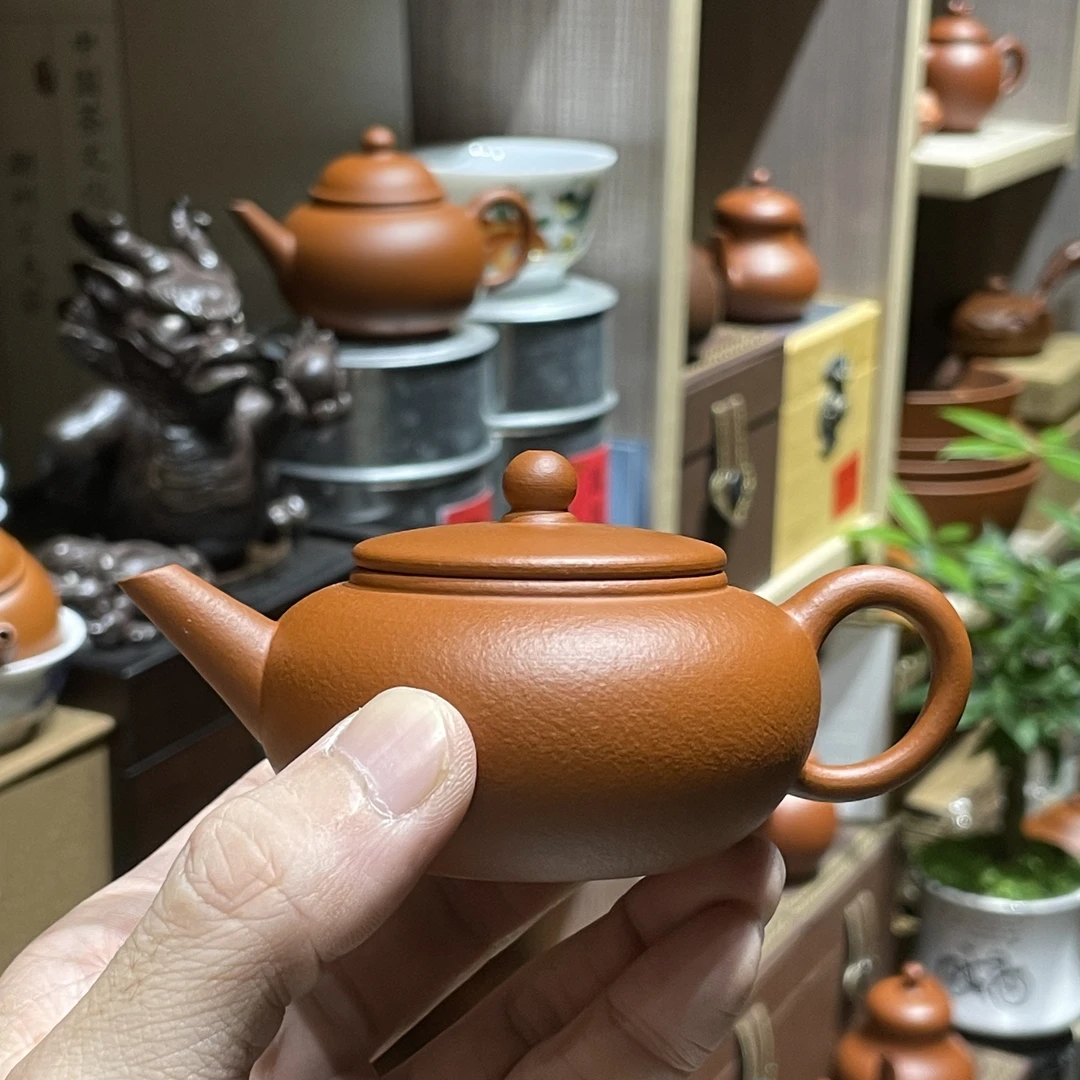 卢哲群朱泥，平盖水平约95cc