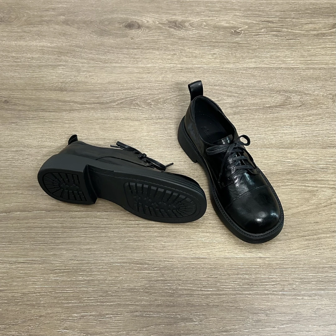 Dannyfrey秋冬新款时尚学院风头层手抓羊皮系带圆头英伦风乐福鞋