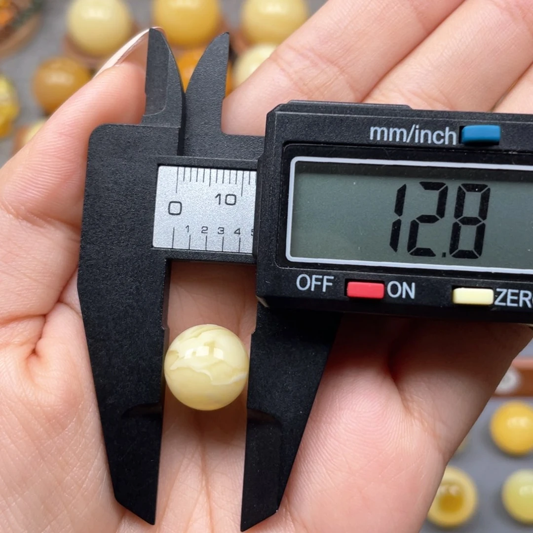 琥珀珠宝奇石未镶嵌阿*