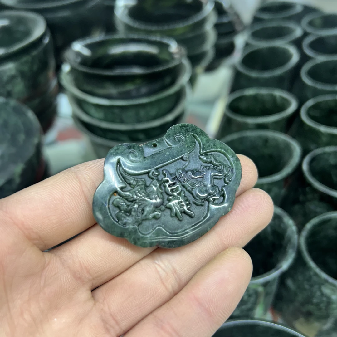 【潜珑】td-15-087西藏天然岫玉蛇纹石药王石龙凤牌52mm
