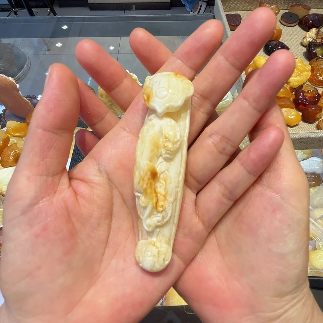 未镶嵌颈饰琥珀琥珀如意