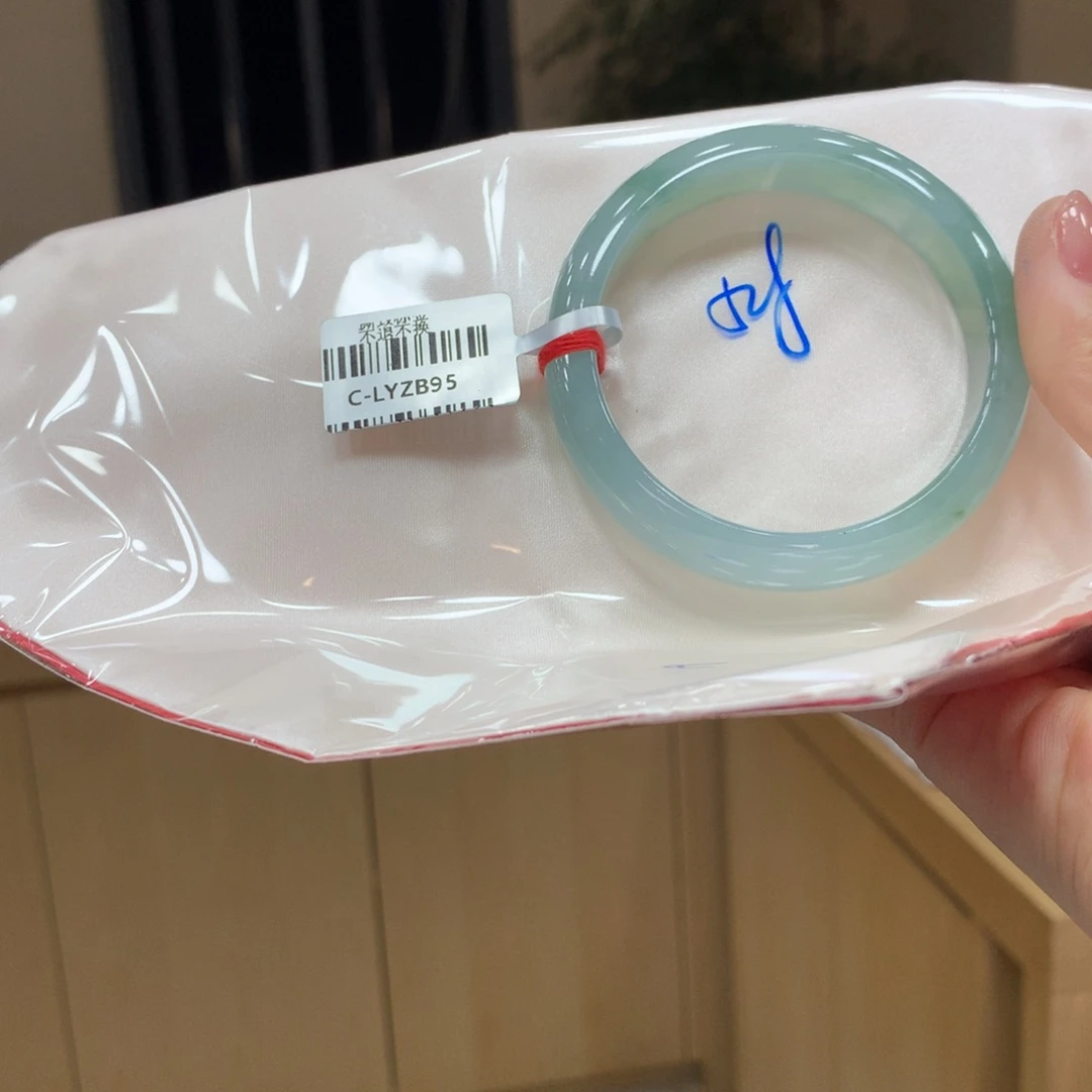 未镶嵌手镯翡翠不退不换