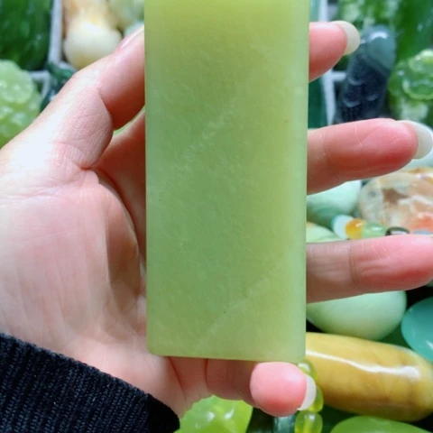 蛇纹石玉未镶嵌手把件