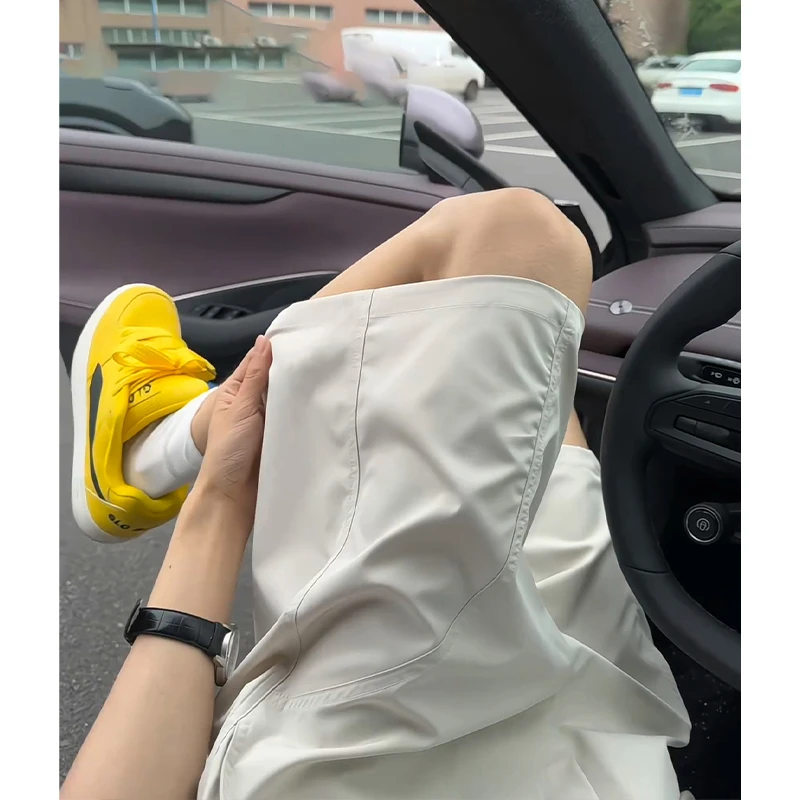 米白色冰丝运动短裤男款夏季薄款斜切速干裤子直筒过膝美式五分裤