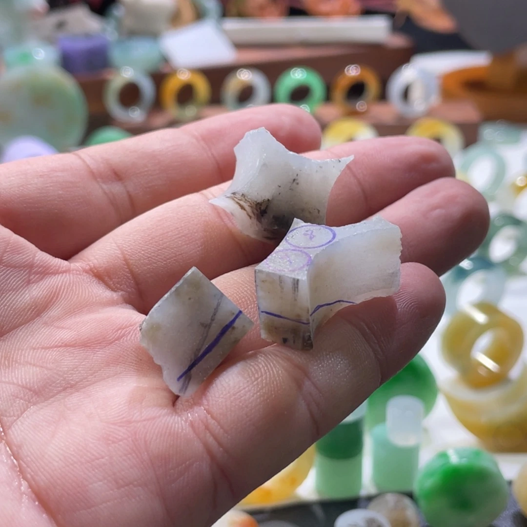 雲***栖定制翡翠未镶嵌翡翠