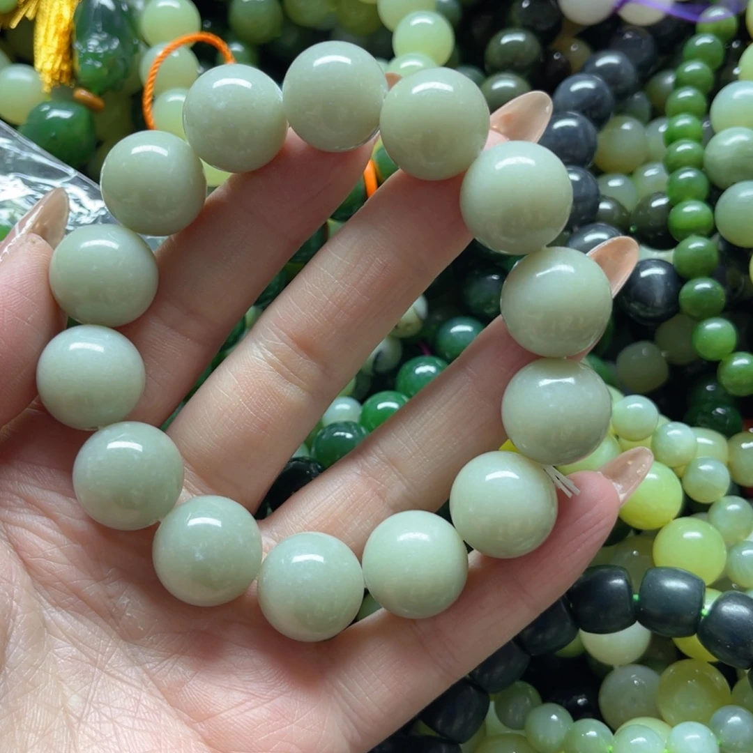 和田玉手串未镶嵌