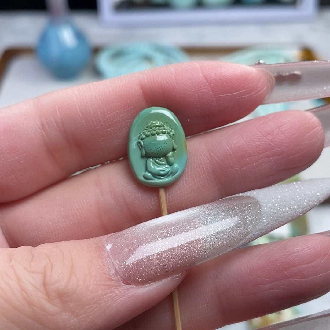 绿松石未镶嵌珠宝奇石