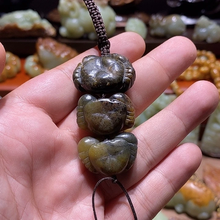 岫岩河磨玉（透闪石质玉）未镶嵌珠宝奇石