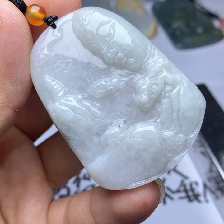 翡翠未镶嵌颈饰翡翠