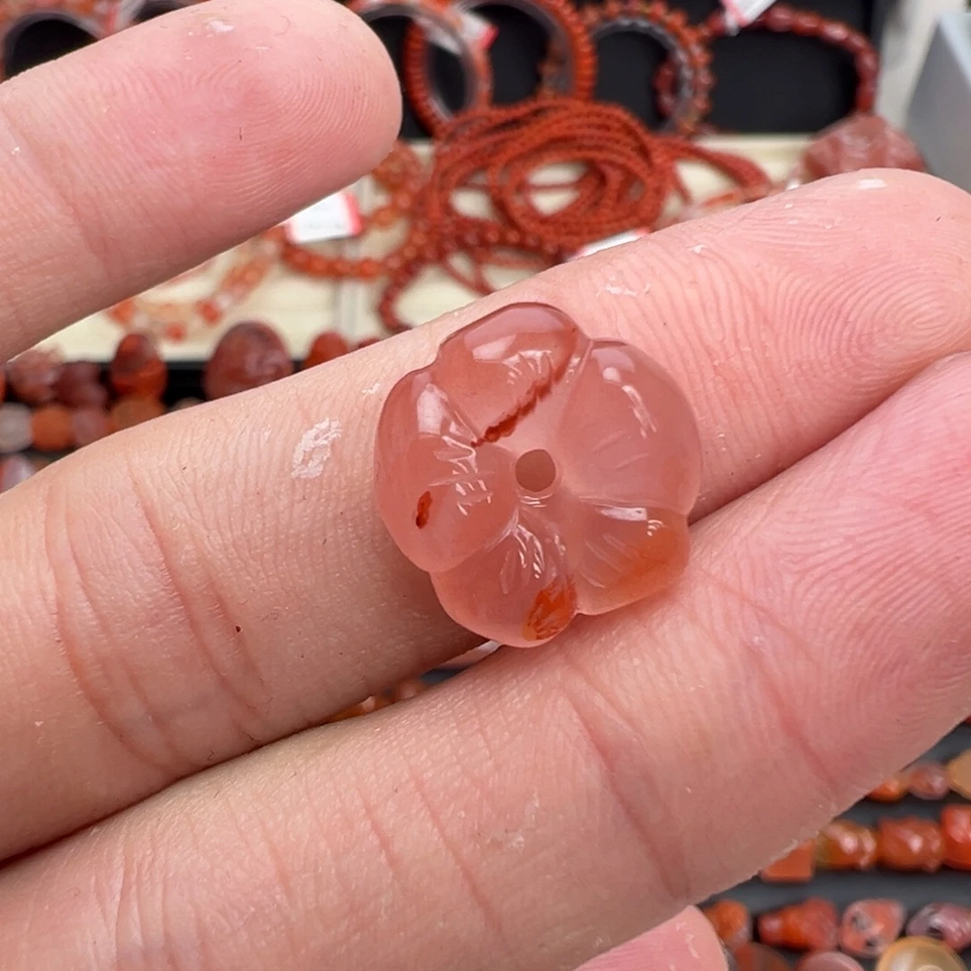 南红玛瑙未镶嵌颈饰